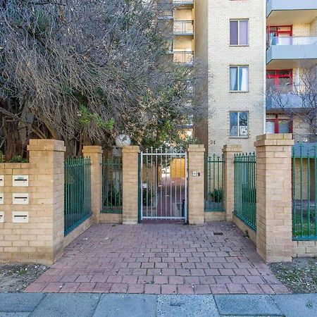 Sky High On Arundel - Central Fremantle Apartment 外观 照片